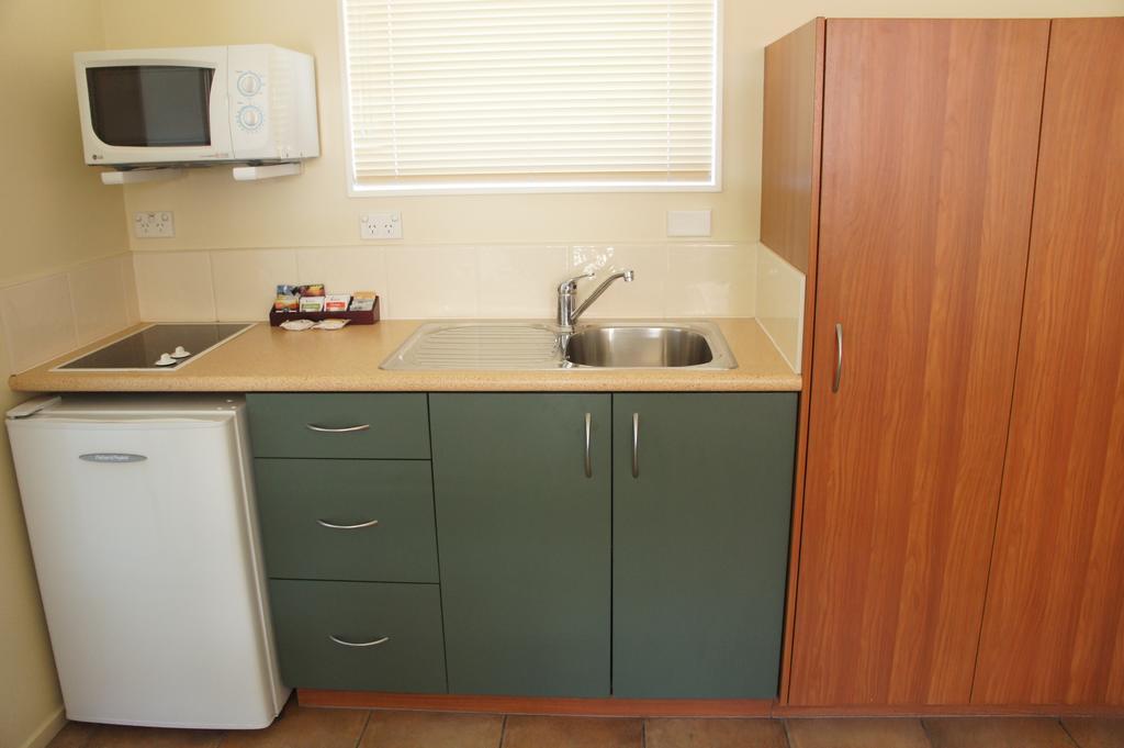 ניו פלימות' Bks Egmont Motor Lodge מראה חיצוני תמונה
