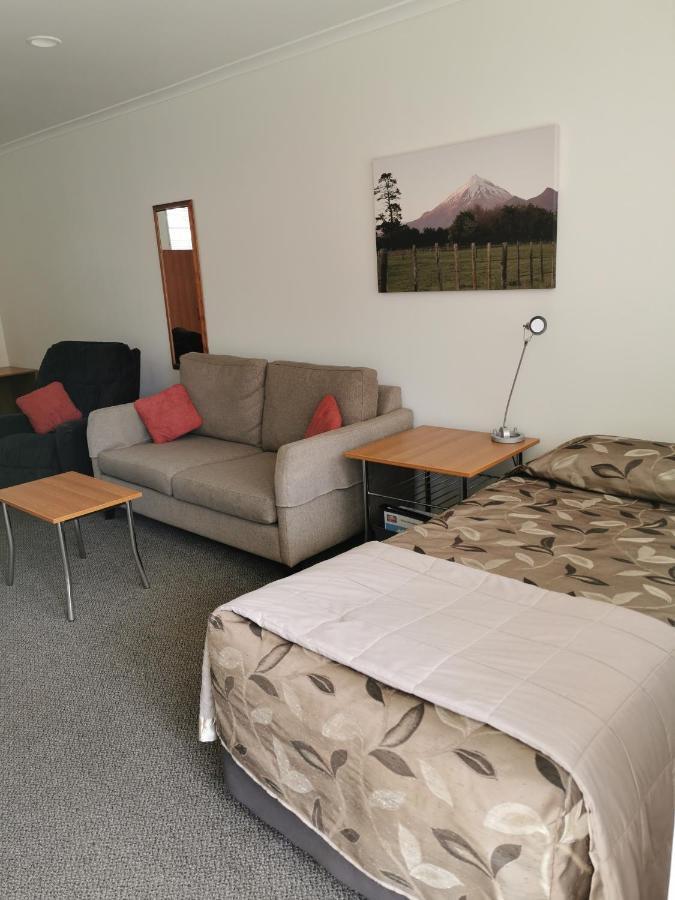 ניו פלימות' Bks Egmont Motor Lodge מראה חיצוני תמונה