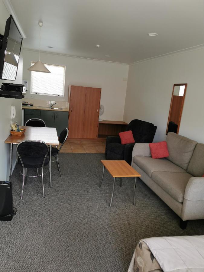 ניו פלימות' Bks Egmont Motor Lodge מראה חיצוני תמונה