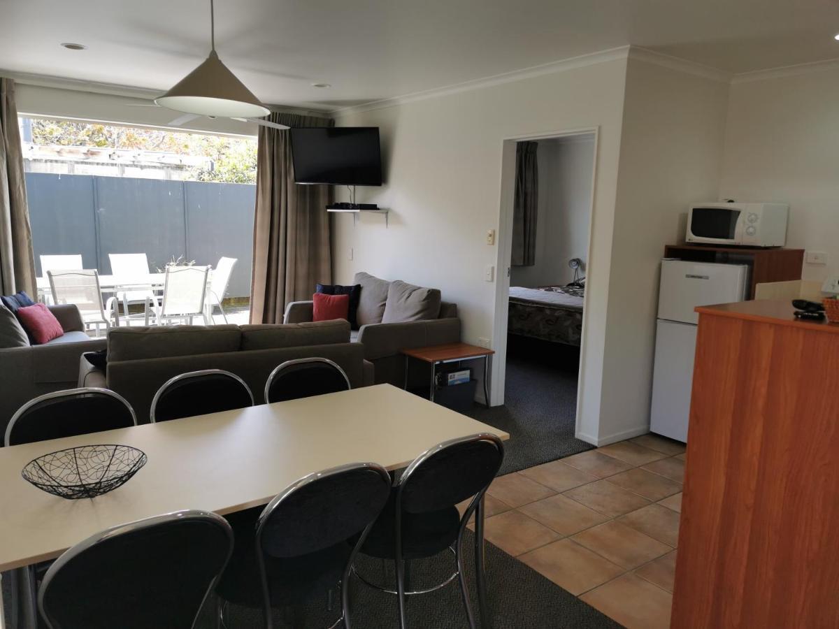 ניו פלימות' Bks Egmont Motor Lodge מראה חיצוני תמונה