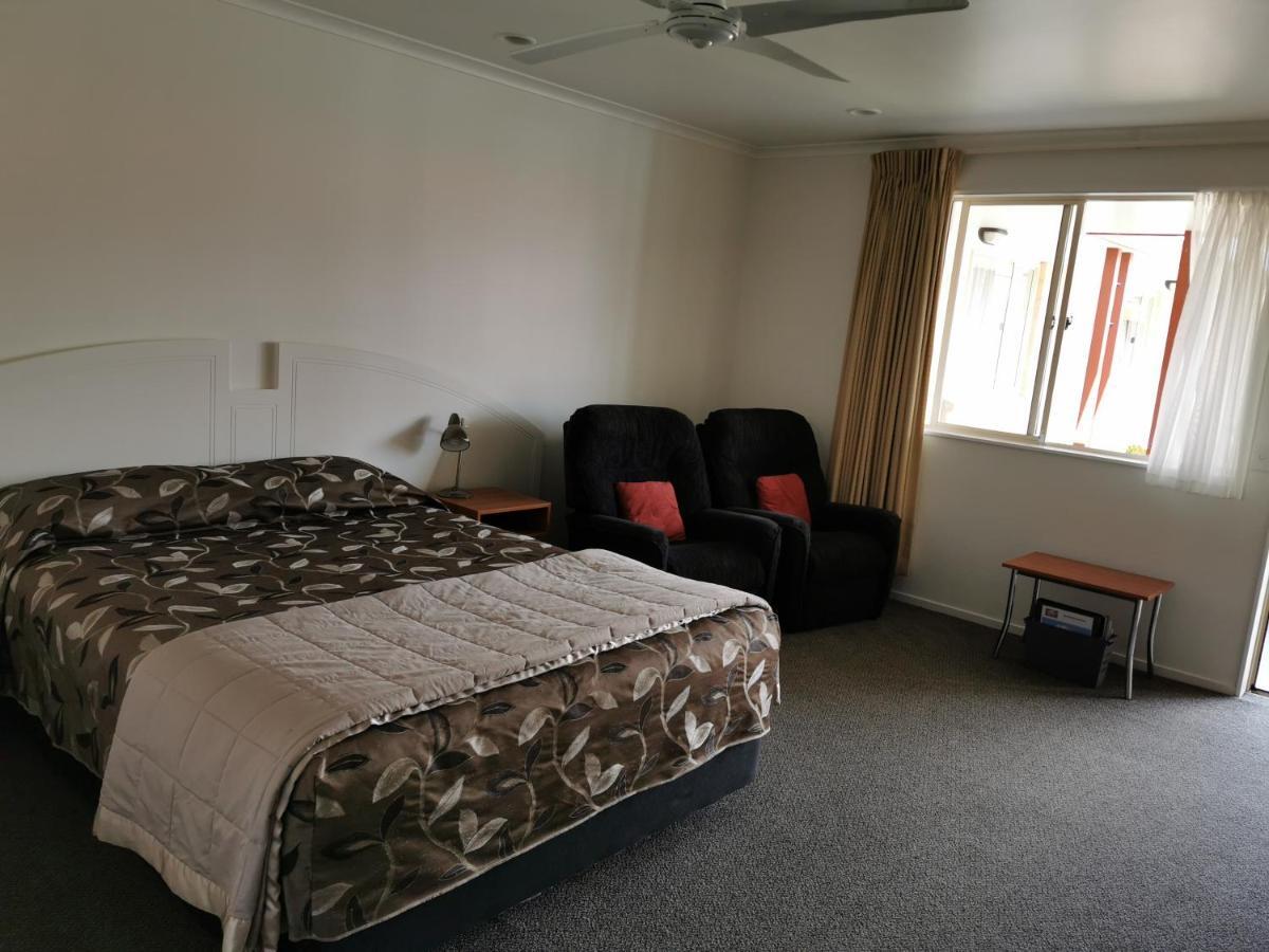 ניו פלימות' Bks Egmont Motor Lodge מראה חיצוני תמונה